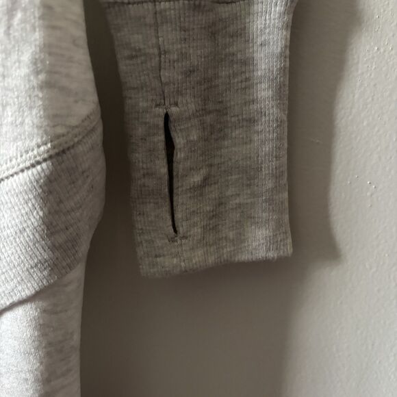 Athleta Pullover Loose Heather Grey Criss Cross Sweater Size Xs - Picture 2 of 4
